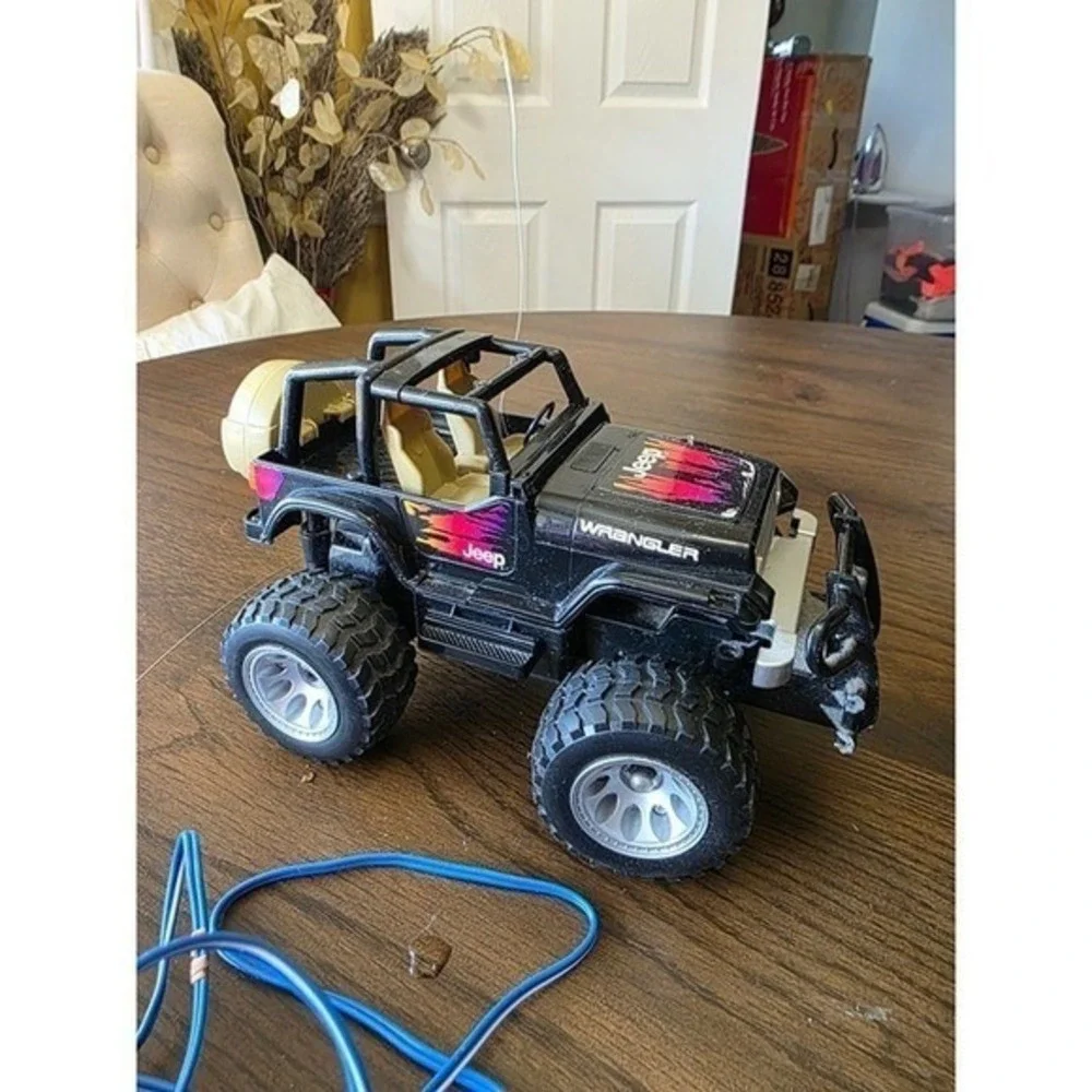 Vintage NIKKO Jeep Wrangler RC Includes Original Remote & Battery‎ Good Shape